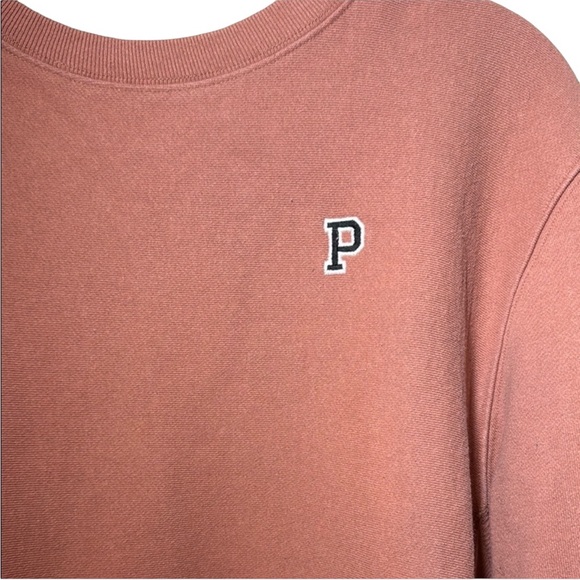 Pink Victoria’s Secret Woman’s Crew Neck Sweatshirt Size Medium - Picture 2 of 9